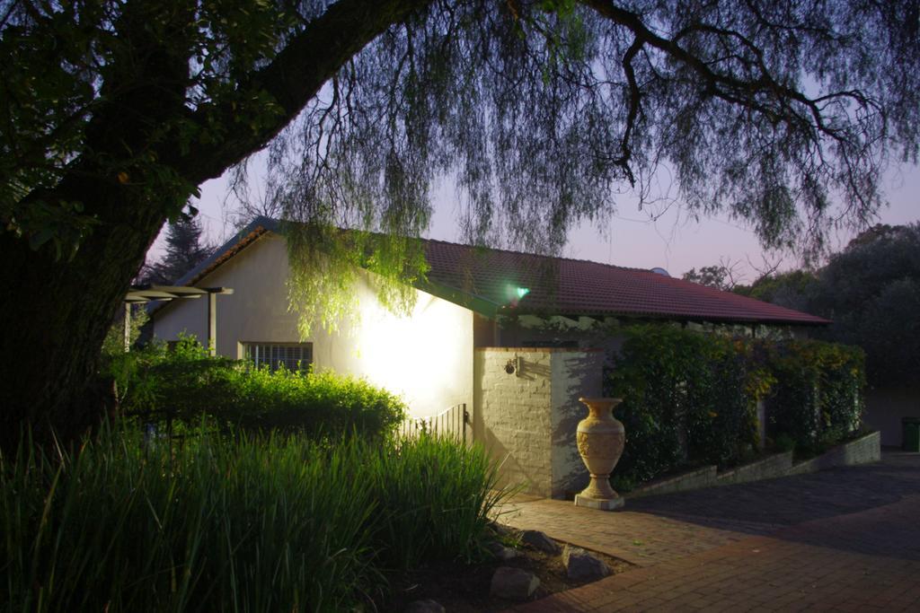Pepper Tree Guest House Rivonia Sandton Exterior foto