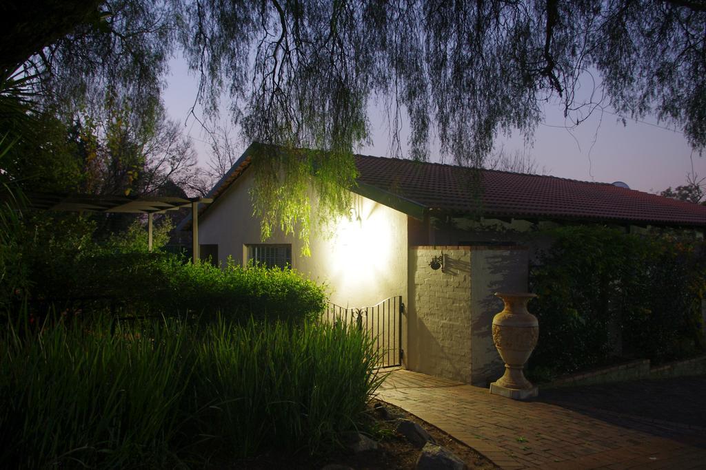 Pepper Tree Guest House Rivonia Sandton Exterior foto